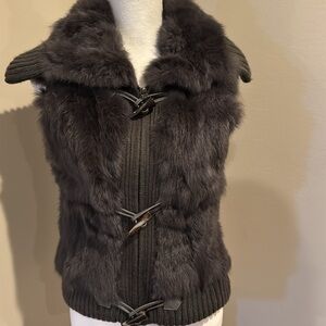 Yves Salomon NWOT rabbit fur vest with ribbed sweater in the back